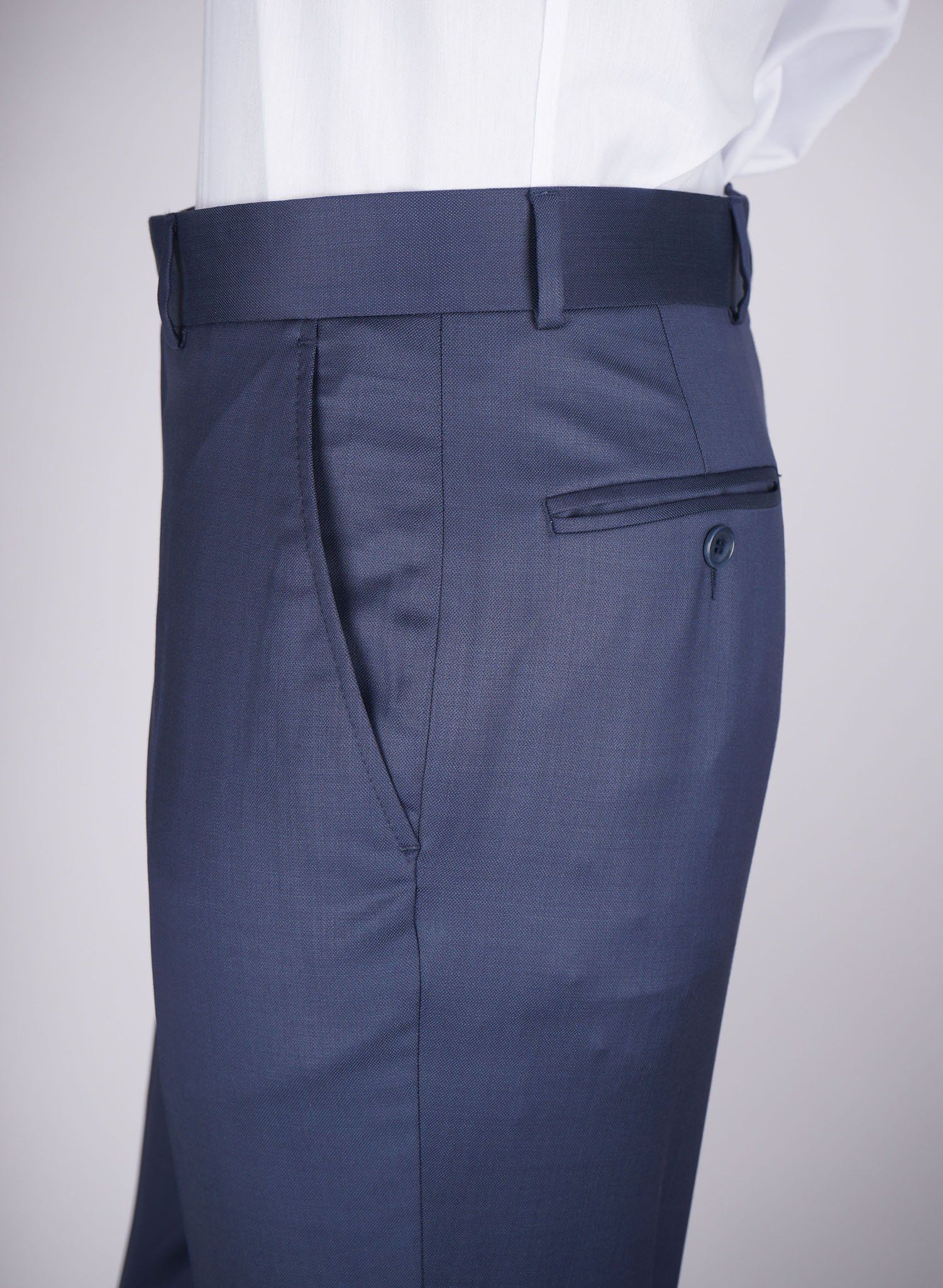 Mid-Slim Trousers in Micro Pattern - HerrWidman -